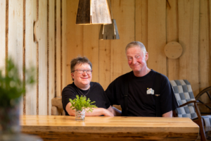 Aholafarmin yrittäjäpariskunta